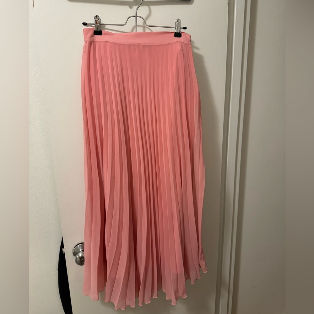 Zara pleated pink skirt